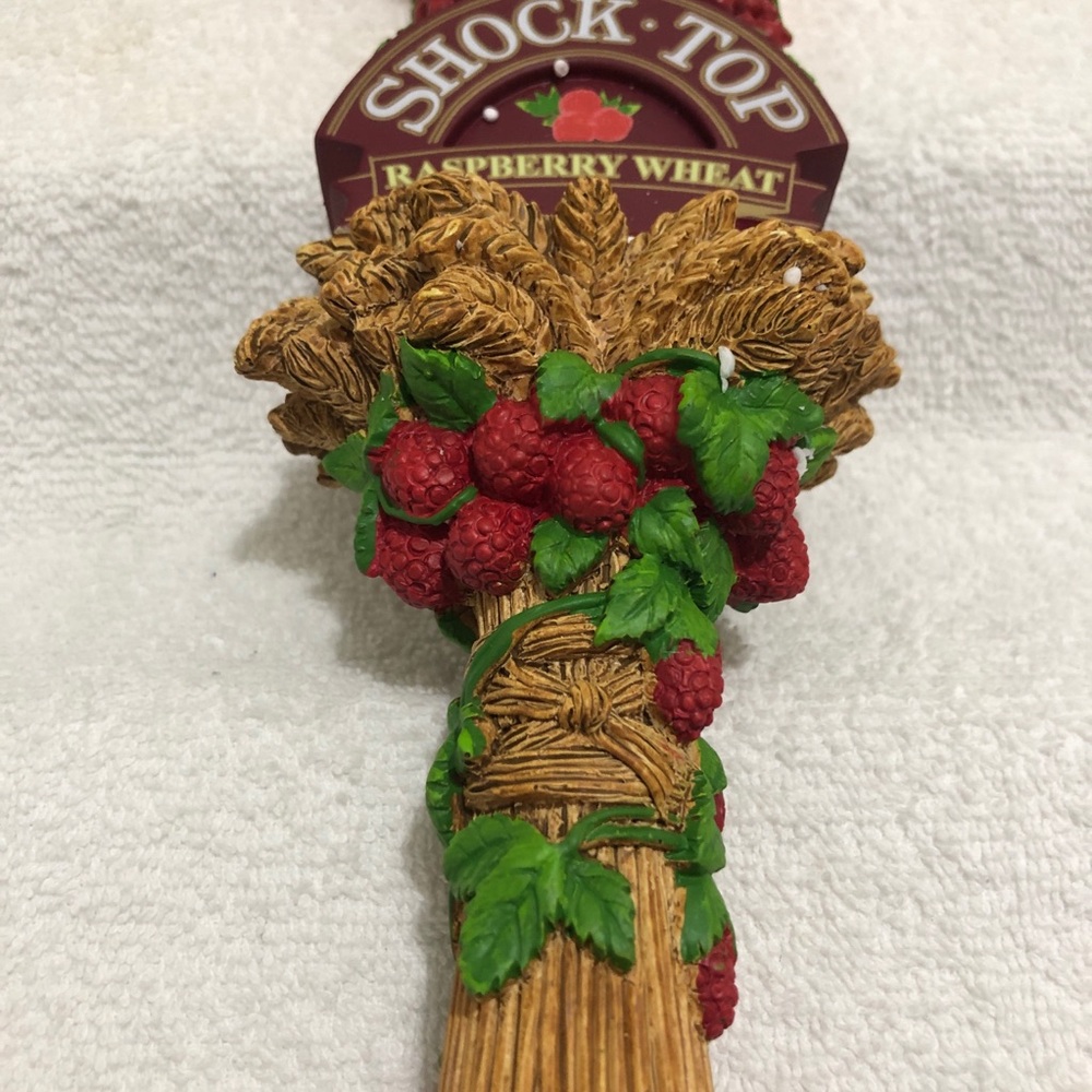 Shock Top Raspberry Wheat Tap Handle - Picture 4 of 4